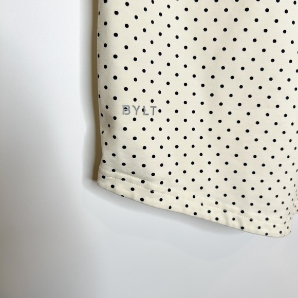 Bylt Top Dotted Drop-Cut LUX T-Shirt V Neck Short Sleeve Dotted Pattern - Picture 5 of 7
